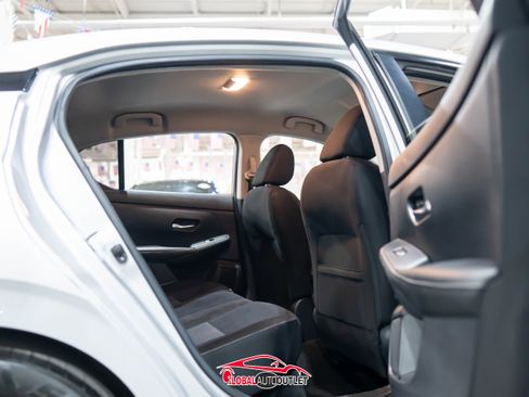 Used 2022 Nissan Sentra SV image 19