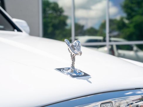 Used 2022 Rolls-Royce Cullinan AWD/4WD image 6