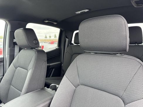 New 2026 GMC Canyon Elevation w/ LPO, Black Badging Package RWD image 21