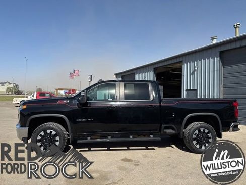 Used 2020 Chevrolet Silverado 3500 LT w/ All Star Edition AWD/4WD image 4