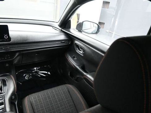 Certified 2024 Honda HR-V Sport image 11