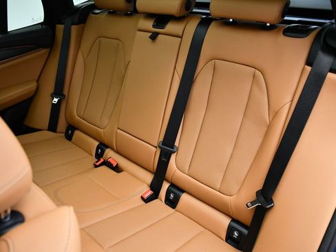 Used 2022 BMW X3 M40i w/ Premium Package image 43