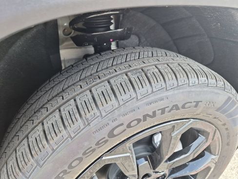 New 2026 GMC Terrain Elevation w/ Black Edition FWD image 17