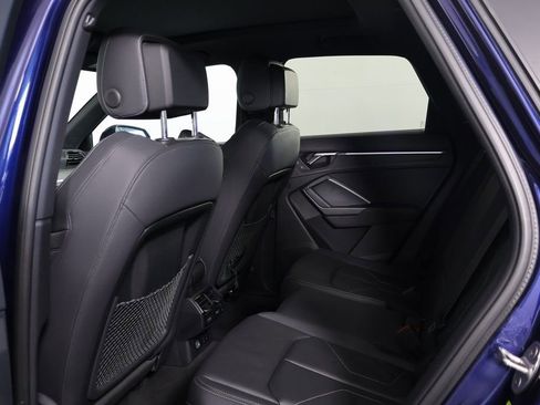 Used 2024 Audi Q3 2.0T Premium Plus w/ Premium Plus Package image 9