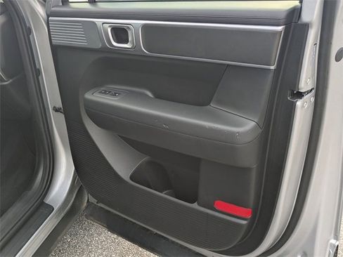 Used 2025 Hyundai Santa Fe SE image 13