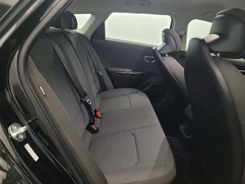Used 2025 Kia K4 FWD image 19