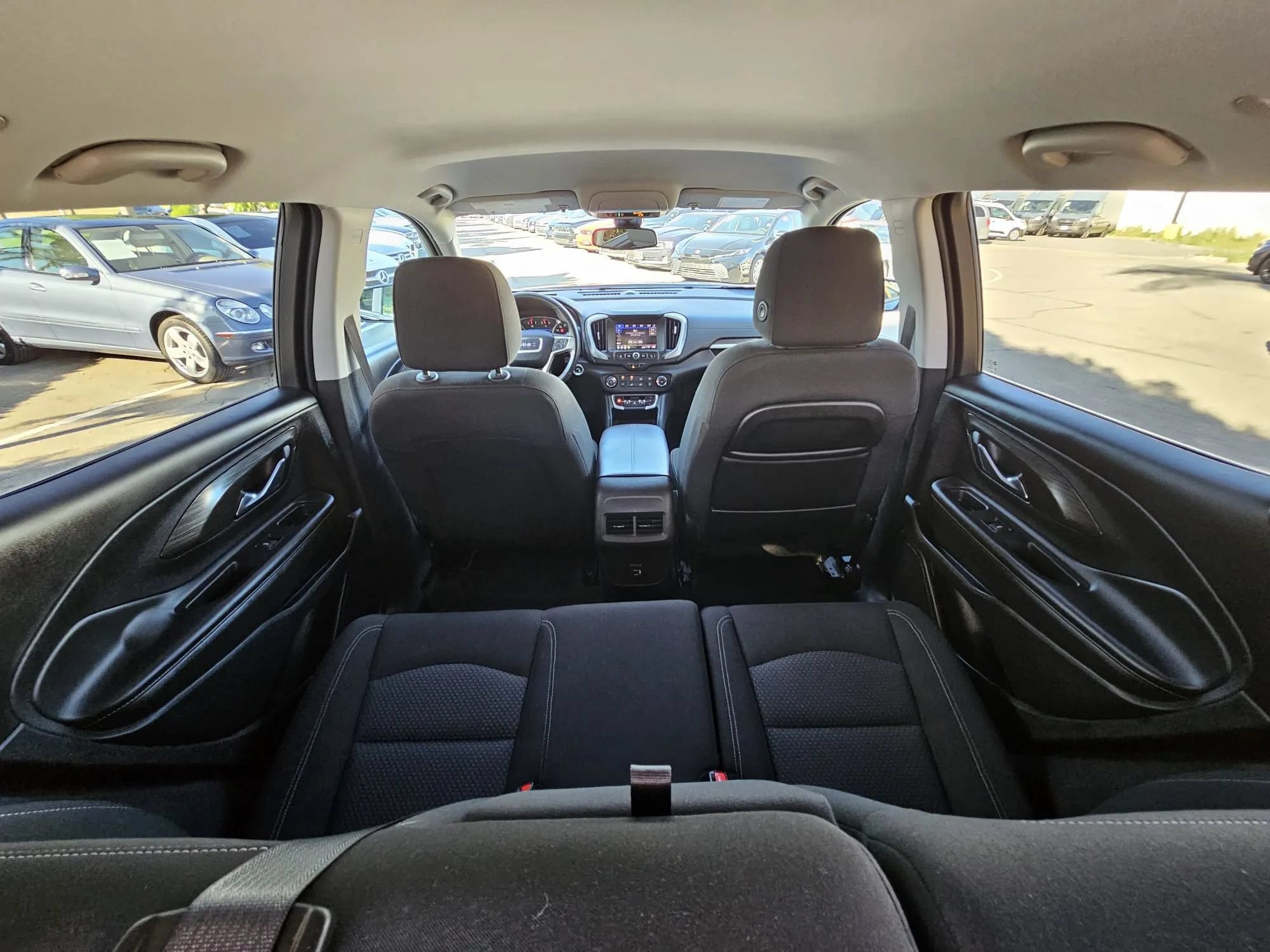 Used 2024 GMC Terrain SLE FWD image 28