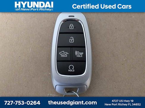 Certified 2022 Hyundai Santa Cruz SEL w/ Activity Package image 33