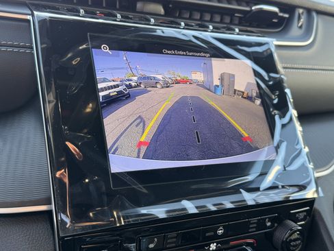 New 2025 Jeep Grand Cherokee Altitude image 30