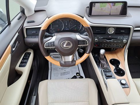 Used 2019 Lexus RX 350L FWD image 12