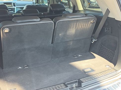 Used 2014 Mercedes-Benz GL 450 4MATIC image 12