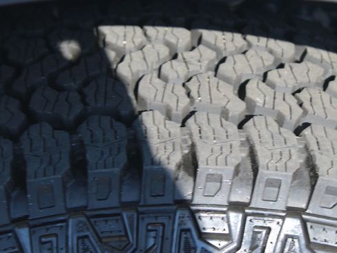 New 2025 Ford Bronco Badlands image 13