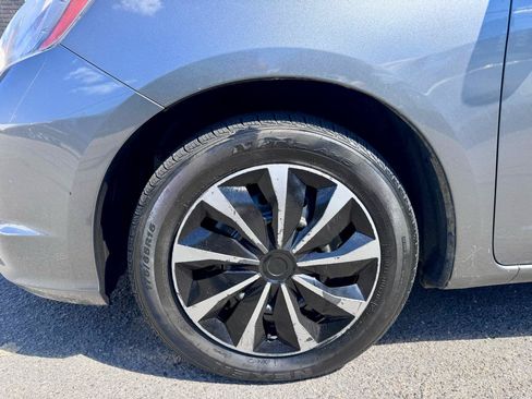 Used 2013 Honda Fit image 12
