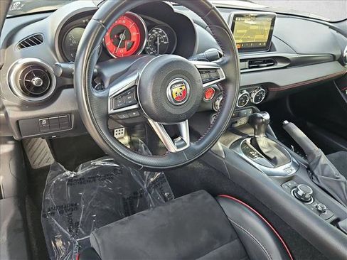 Used 2019 FIAT 124 Spider Abarth w/ Visibility Group image 10