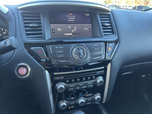 Used 2020 Nissan Pathfinder SV w/ Cargo Package image 29