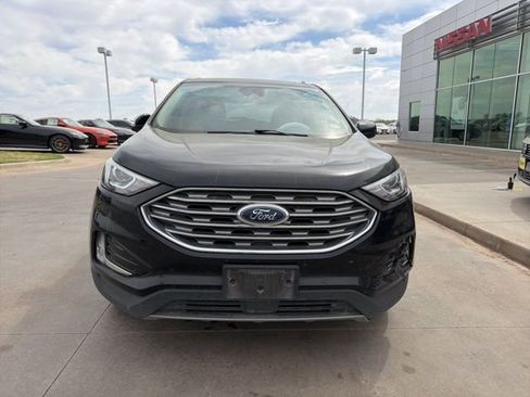 Used 2022 Ford Edge SEL w/ Convenience Package image 2