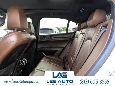 Used 2022 Alfa Romeo Stelvio Ti image 14