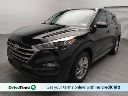 Used 2017 Hyundai Tucson SE w/ SE Popular Package 02