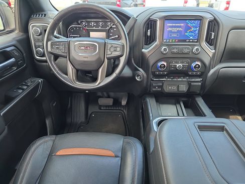 Used 2022 GMC Sierra 1500 AT4 w/ AT4 Preferred Package AWD/4WD image 12