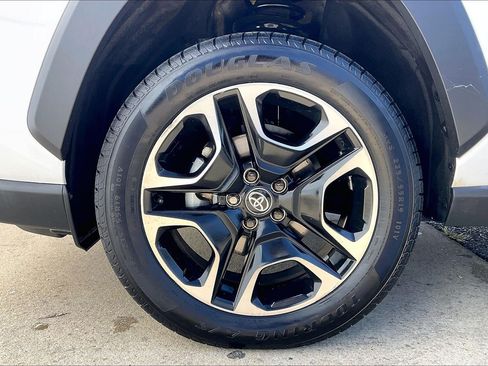 Used 2024 Toyota RAV4 Adventure AWD/4WD image 11