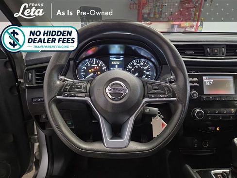 Used 2017 Nissan Rogue S FWD image 11