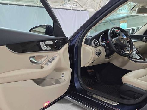 Used 2016 Mercedes-Benz C 300 4MATIC Sedan image 19