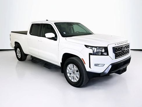 Used 2024 Nissan Frontier SV w/ Technology Package image 23