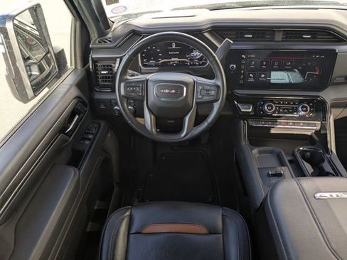 Used 2024 GMC Sierra 2500 AT4 w/ Snow Plow Prep/Camper Package AWD/4WD image 19