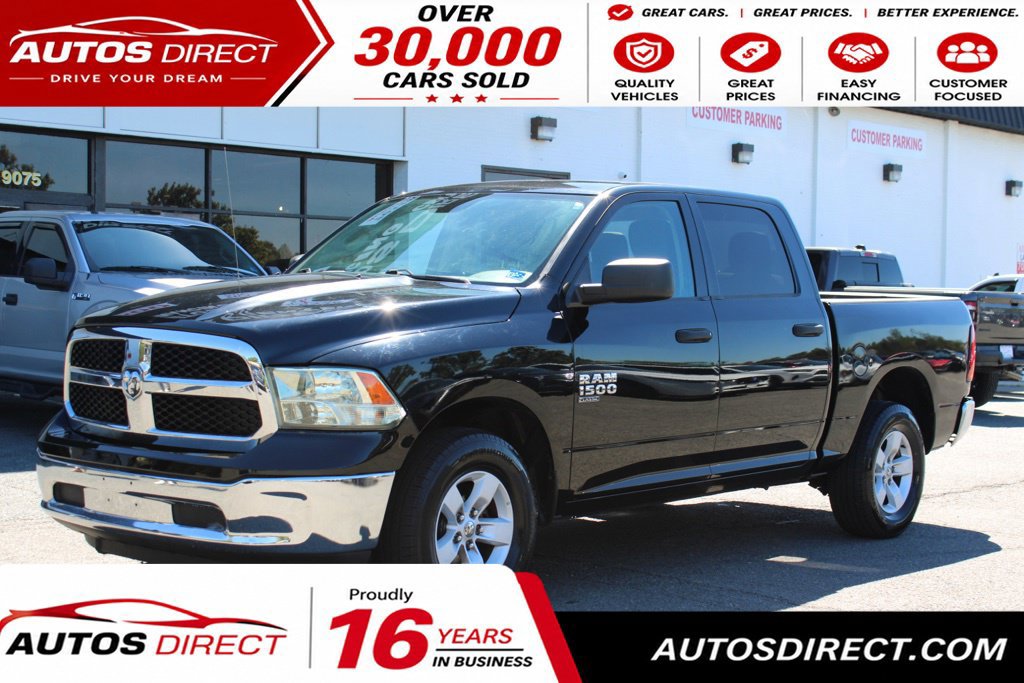 Used 2022 RAM 1500 Classic SLT AWD/4WD image 1