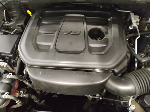 Used 2020 Jeep Grand Cherokee Limited AWD/4WD image 30