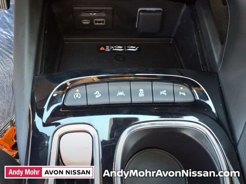 Used 2023 Buick Envision Avenir AWD/4WD image 27