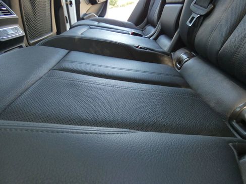 Used 2019 Audi Q5 2.0T Premium Plus w/ Premium Plus Package image 47