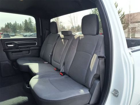 Used 2024 RAM 2500 Big Horn image 21