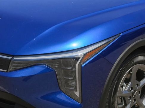Certified 2025 Kia K4 FWD image 6