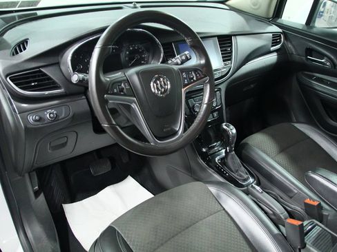 Used 2019 Buick Encore Preferred AWD/4WD image 17