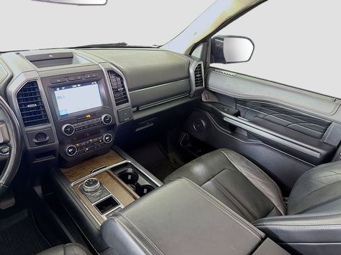 Used 2019 Ford Expedition Max Platinum image 28