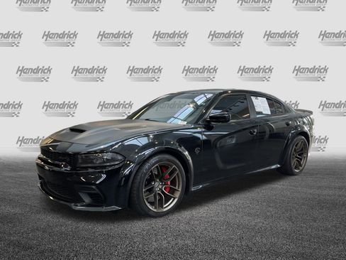 Used 2022 Dodge Charger SRT Hellcat w/ Carbon/Suede Interior Package RWD image 6