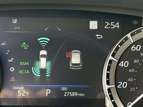 Used 2024 Toyota Highlander XLE image 22