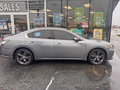 Used 2014 Nissan Maxima 3.5 SV w/ Sport Package image 4