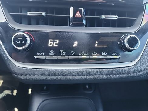 Used 2020 Toyota Corolla XSE image 15