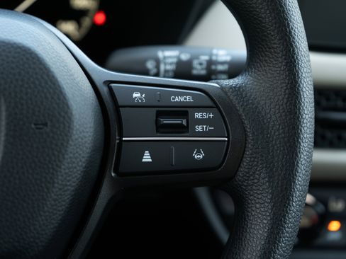 Certified 2026 Honda HR-V LX image 21