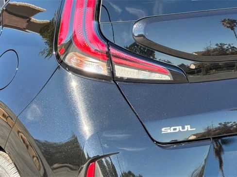 New 2025 Kia Soul LX image 31