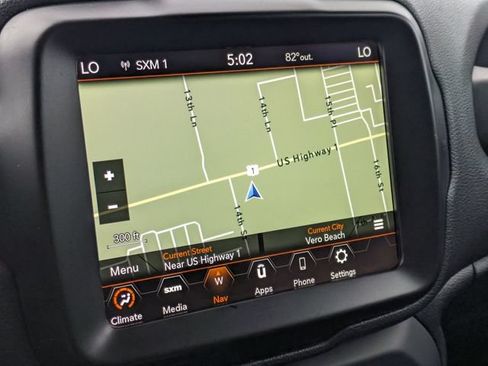Used 2023 Jeep Renegade Latitude AWD/4WD image 27
