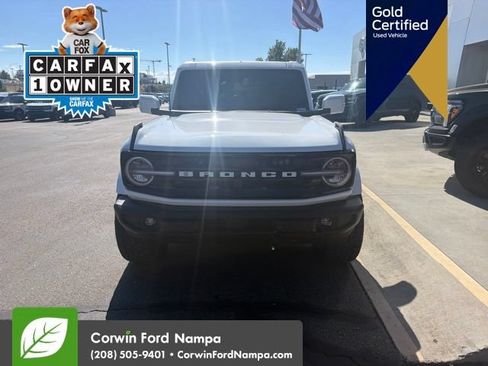 Used 2025 Ford Bronco Outer Banks AWD/4WD image 3