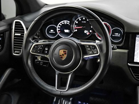 Used 2019 Porsche Cayenne image 12