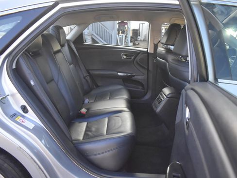 Used 2018 Toyota Avalon XLE image 15