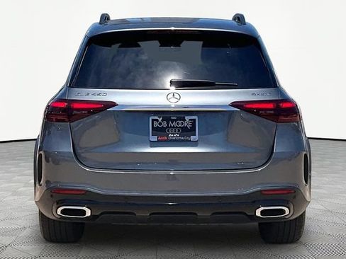 Used 2025 Mercedes-Benz GLE 450 4MATIC image 4