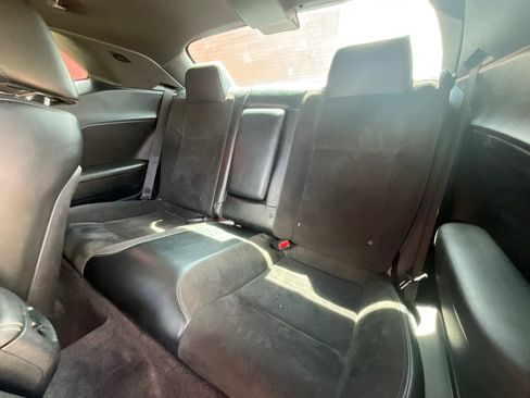 Used 2016 Dodge Challenger R/T Scat Pack w/ Leather Interior Group RWD image 11