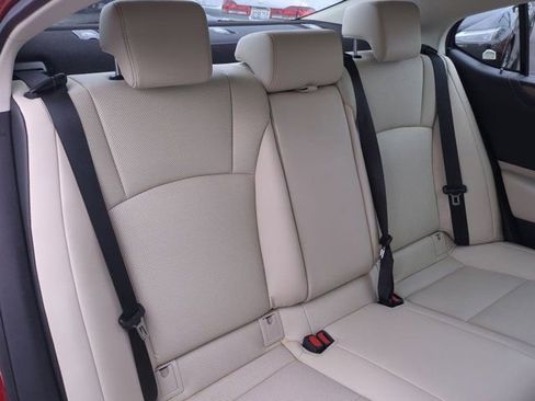 Used 2025 Lexus ES 300h w/ Premium Package image 33