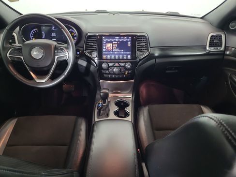 Used 2020 Jeep Grand Cherokee Altitude image 23